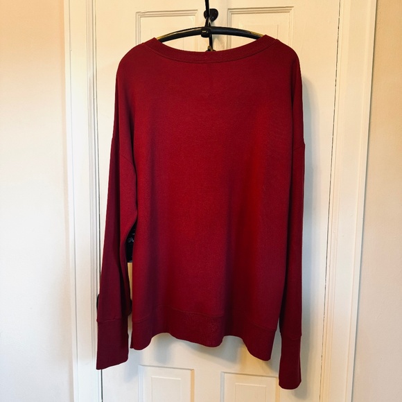 Glyder Yoga Top in Cranberry Red (size M) - Picture 2 of 8